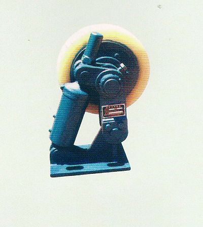 LS 300 型滾輪導(dǎo)向裝置 LS 300 型滾輪導(dǎo)向裝置